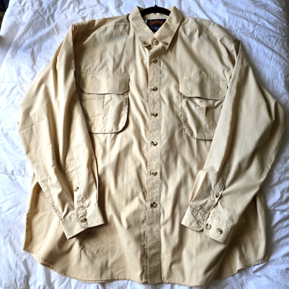 Pioneer Cream Button Up With Large Front Pockets